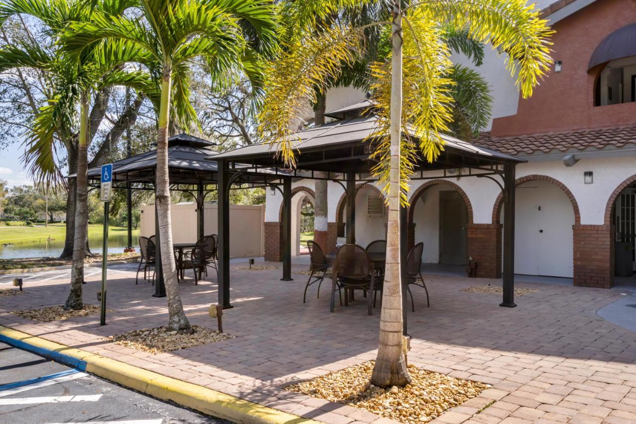 מלון Mango Clarion Pointe Tampa-Brandon Near Fairgrounds And Casino מראה חיצוני תמונה