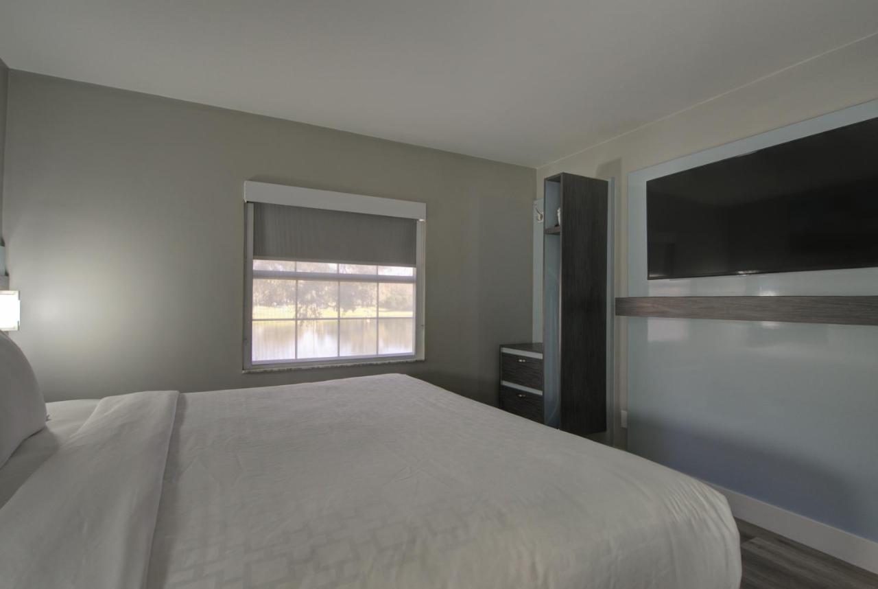מלון Mango Clarion Pointe Tampa-Brandon Near Fairgrounds And Casino מראה חיצוני תמונה