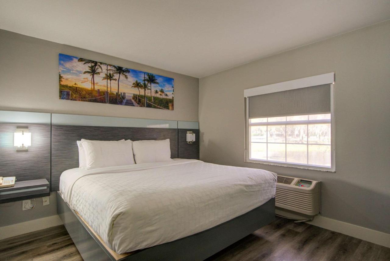 מלון Mango Clarion Pointe Tampa-Brandon Near Fairgrounds And Casino מראה חיצוני תמונה